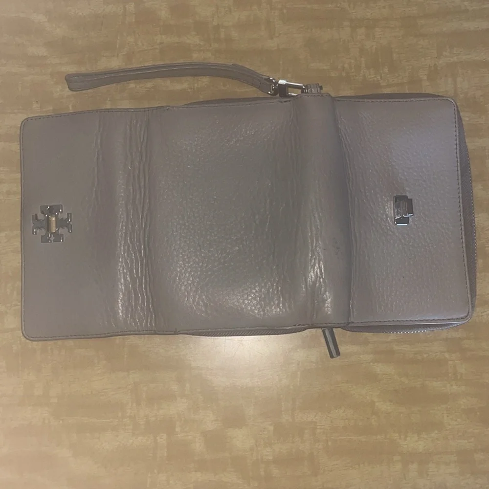 Tory Burch Tan Leather with silver tone hardware Wristlet / preowned